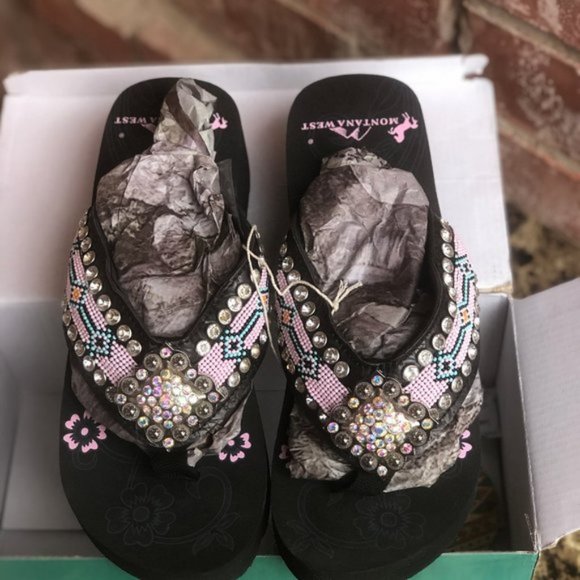 Montana West Aztec Hand Beaded Flip Flops - Picture 7 of 7